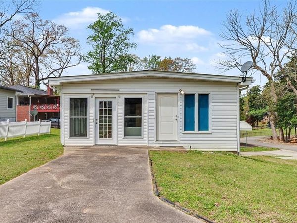 148 Robertson Avenue, Tallapoosa, GA 30176