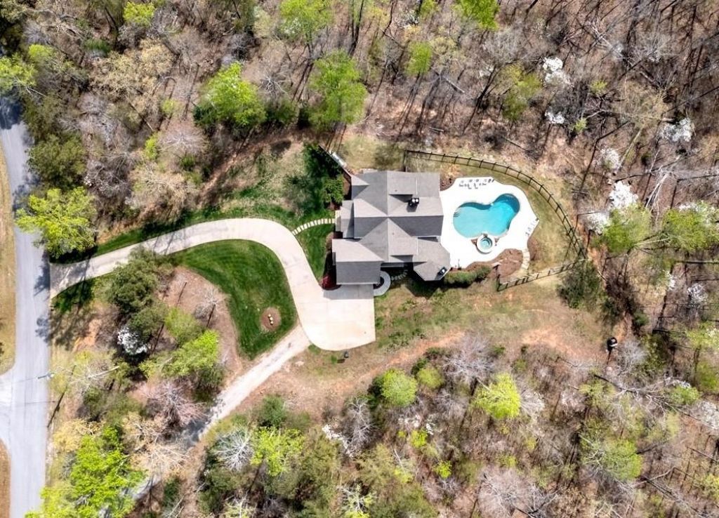 292 Etowah Drive, Dawsonville, GA 30534 Main Photo