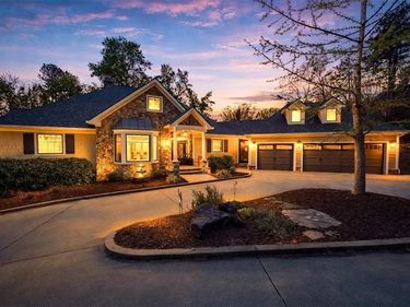 4833 Propes Drive, Oakwood, GA 30566