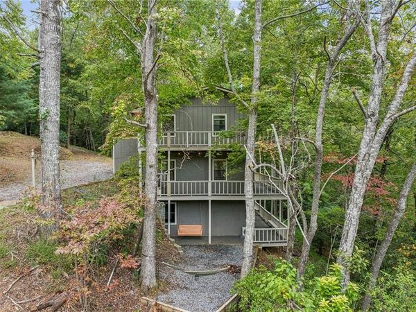 4113 White Oak Drive, Hiawassee, GA 30546