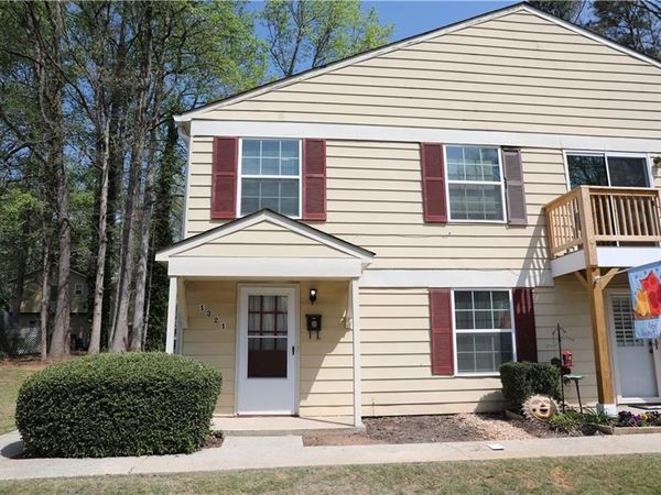 1321 Surrey Lane SW, Marietta, GA 30008