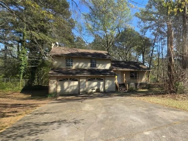 208 Fairview Point , Ellenwood, GA 30294