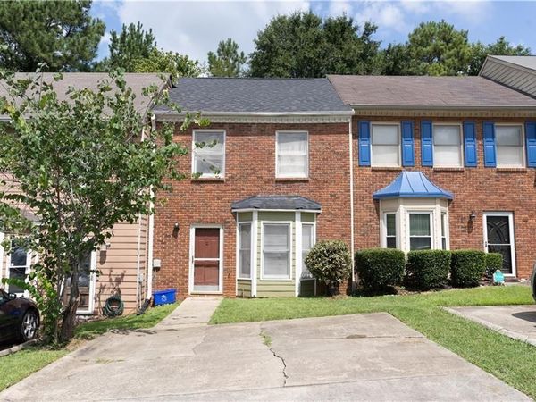 1024 Oaks Parkway SE, Smyrna, GA 30082