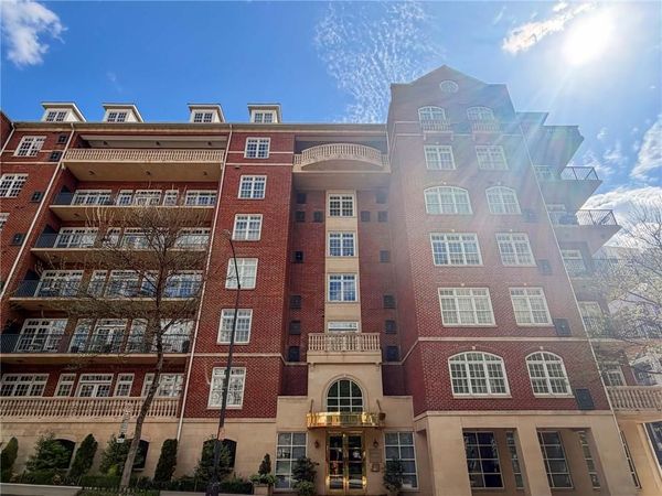 77 Peachtree Place NE, Unit 201, Atlanta, GA 30309