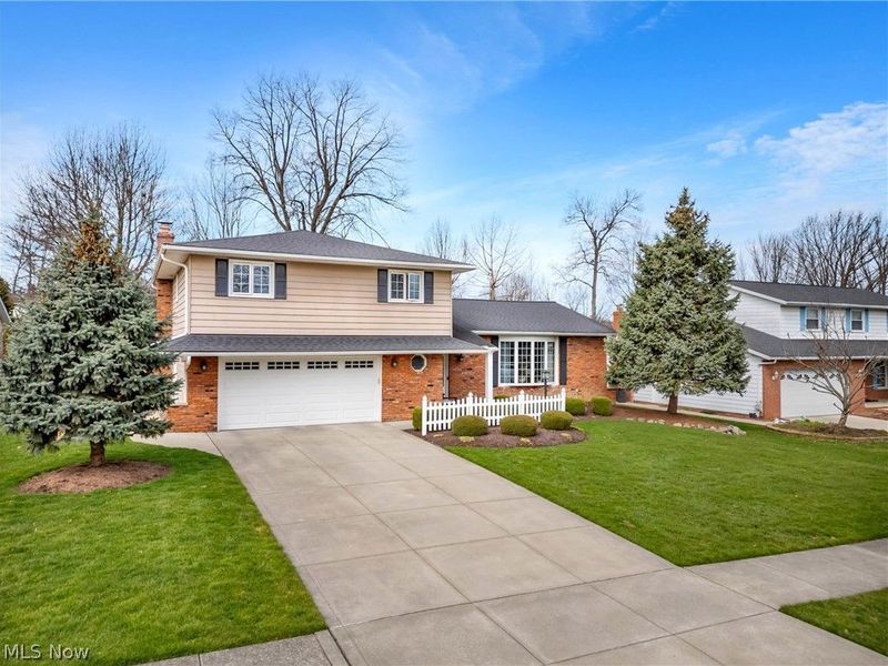 7712 Gerald Drive, Middleburg Heights, OH 44130 Photo 3