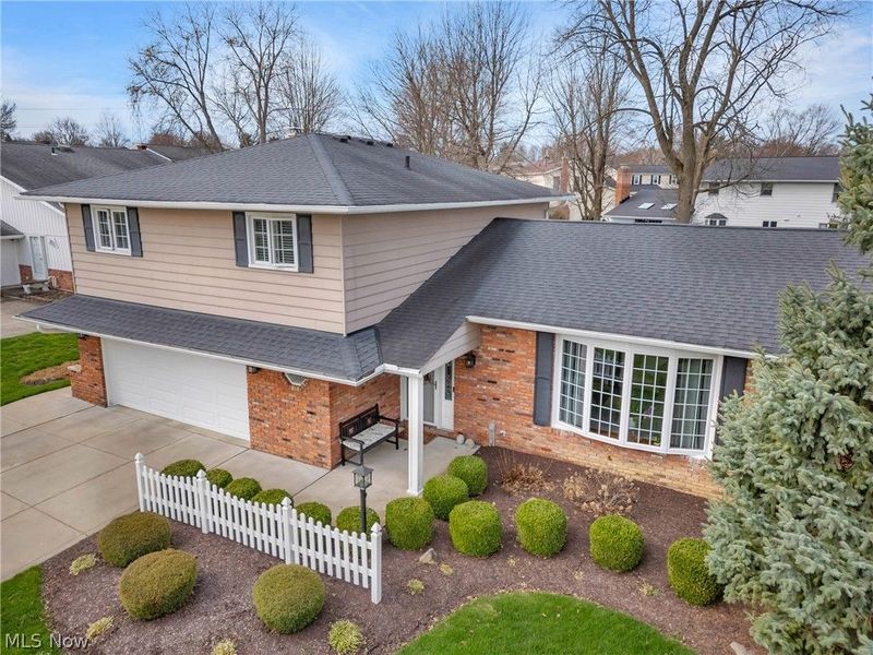 7712 Gerald Drive, Middleburg Heights, OH 44130 Photo 4