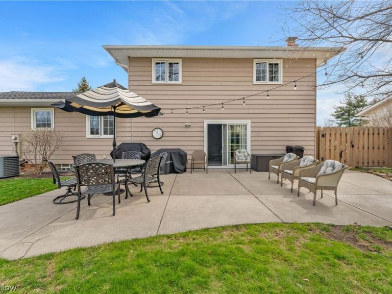 7712 Gerald Drive, Middleburg Heights, OH 44130 Photo 6