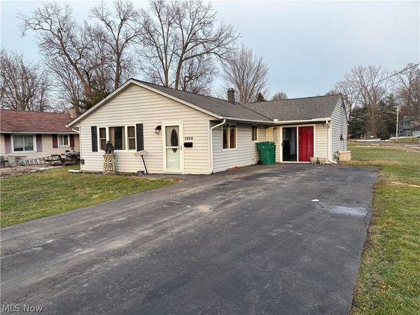 4865 Robinwood Drive, Mentor, OH 44060