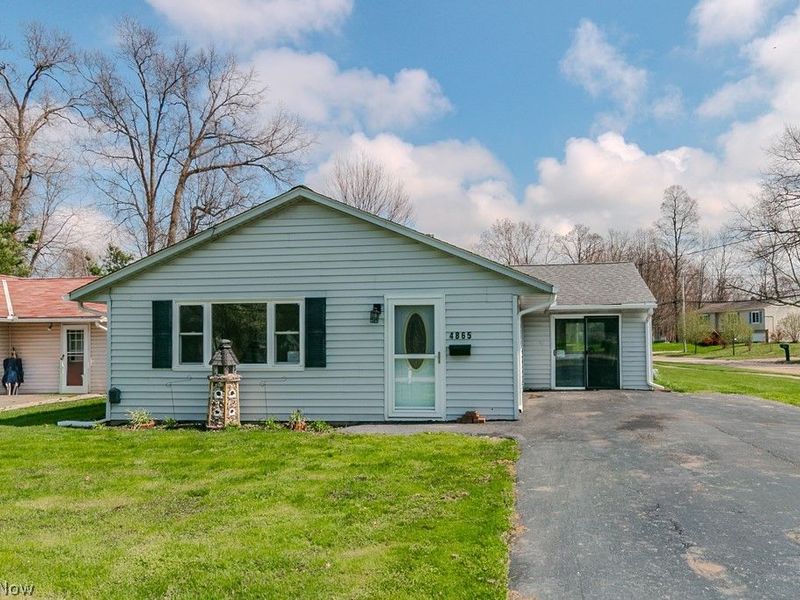 4865 Robinwood Drive, Mentor, OH 44060 Photo 3