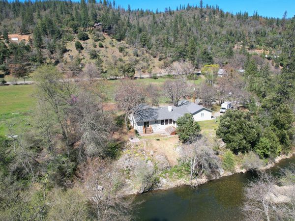 7255 Upper Applegate Road, Jacksonville, OR 97530