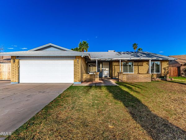 8521 N 53RD Drive, Glendale, AZ 85302