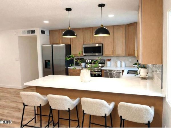 7946 W COOLIDGE Street, Phoenix, AZ 85033