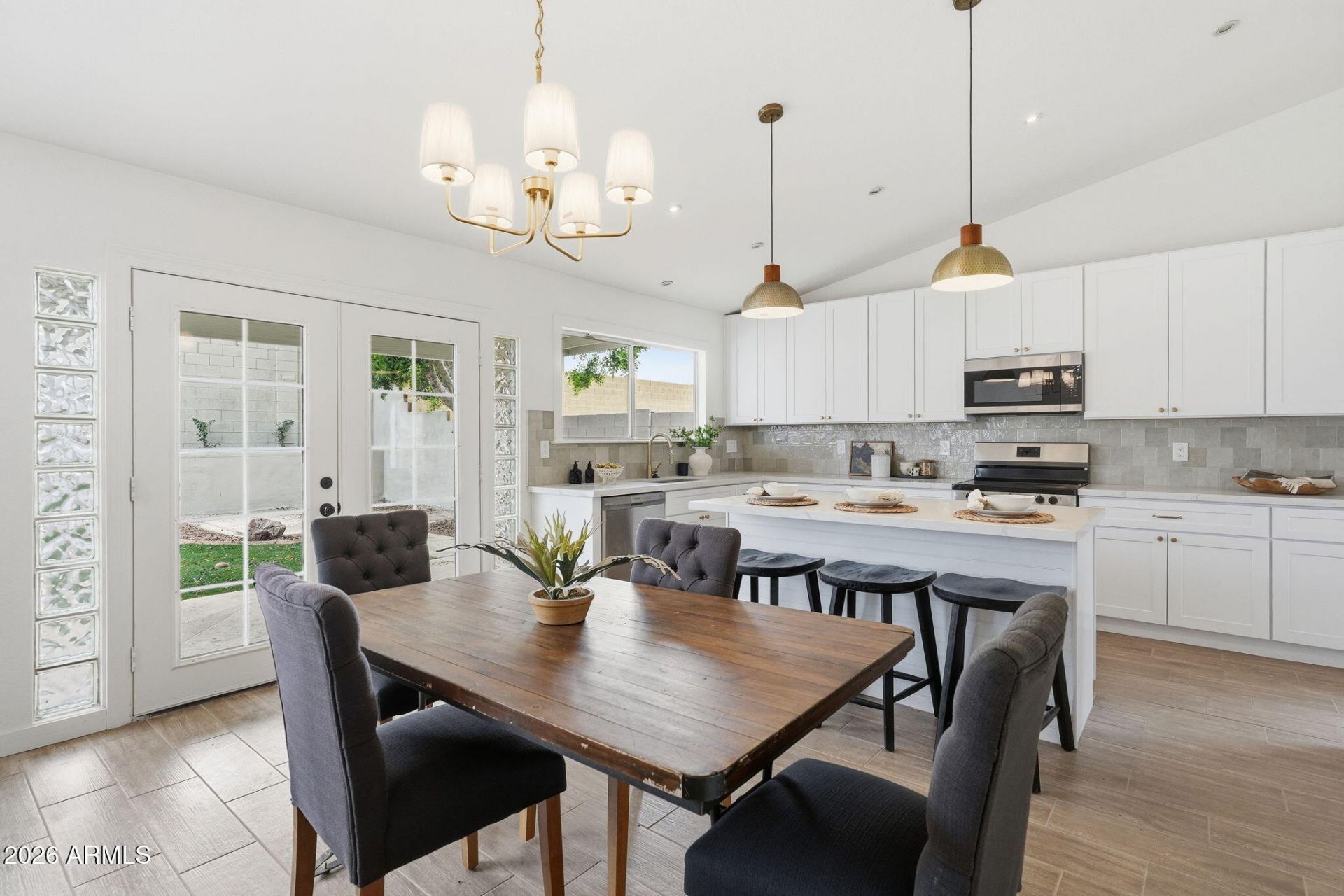 1635 E Fremont Road, Phoenix, AZ 85042 Main Photo