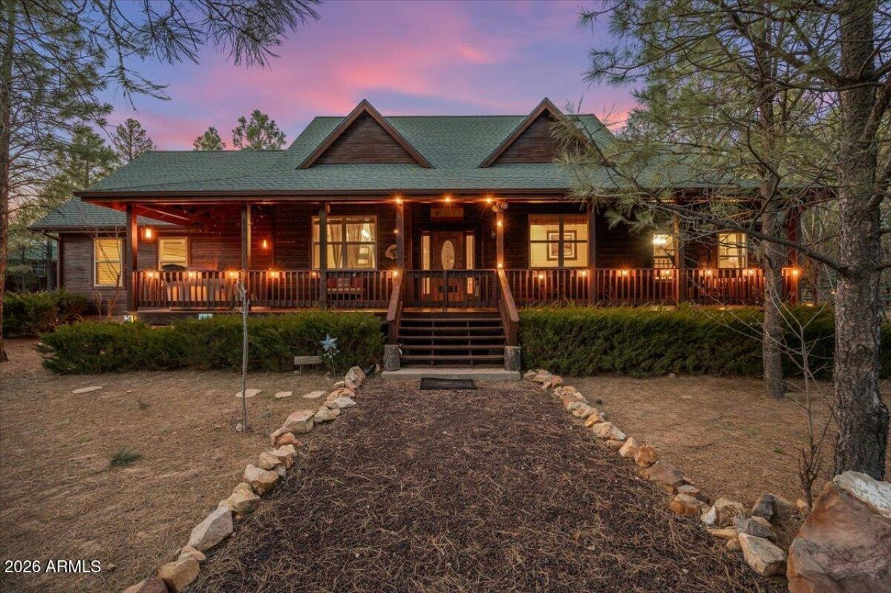 2952 COUNTRY VIEW Lane, Overgaard, AZ 85933
