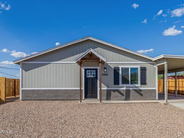 2208 E ALTA VISTA Road, Phoenix, AZ 85042