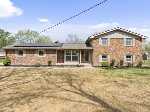 109 Daniel Smith Dr, Hendersonville, TN 37075