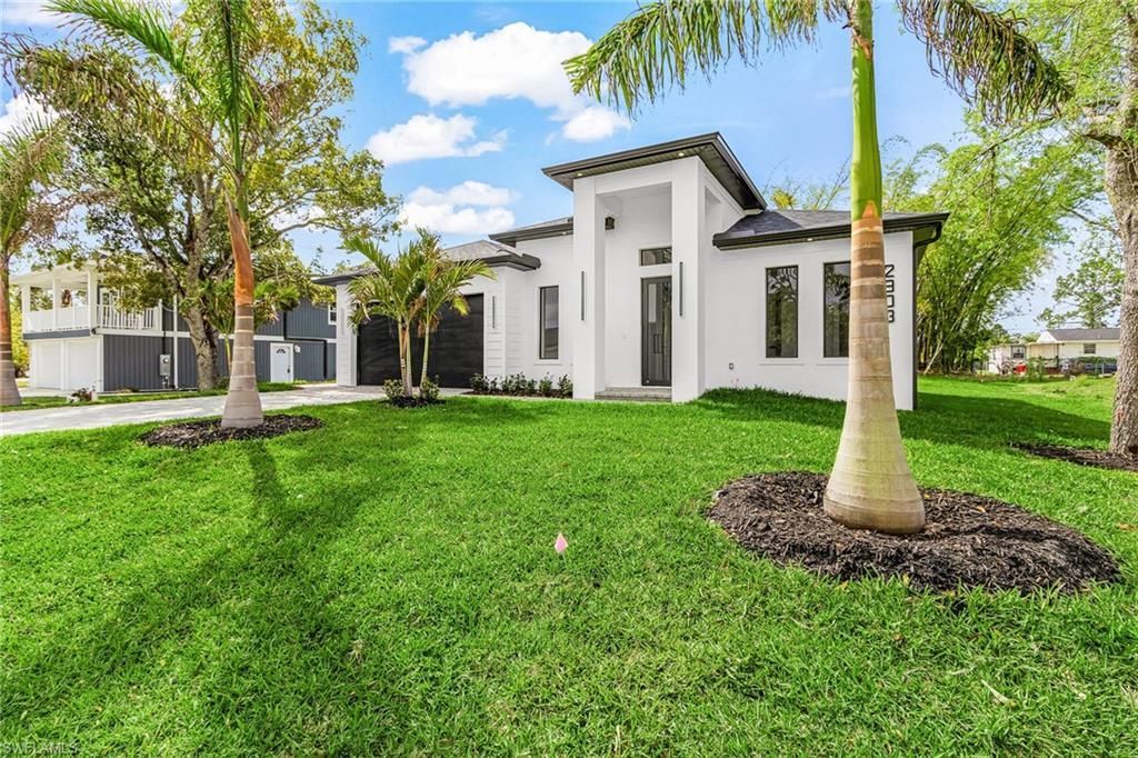 2903 10th St Sw, Lehigh Acres, FL 33976 Photo
