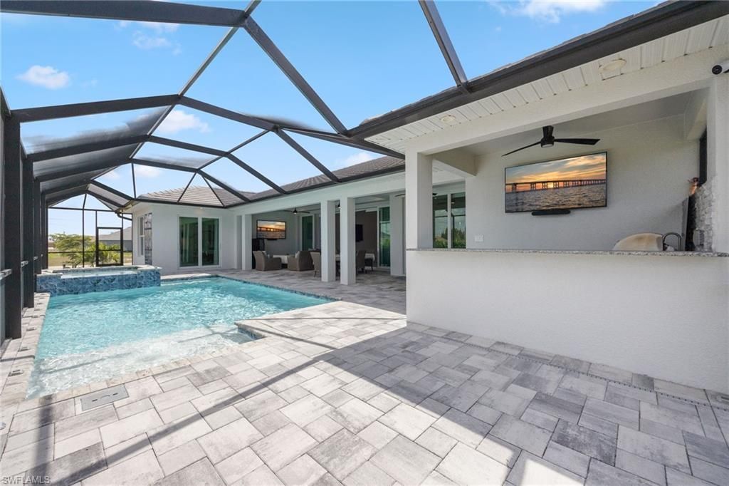 4105 NW 20th St, Cape Coral, FL 33993 Photo