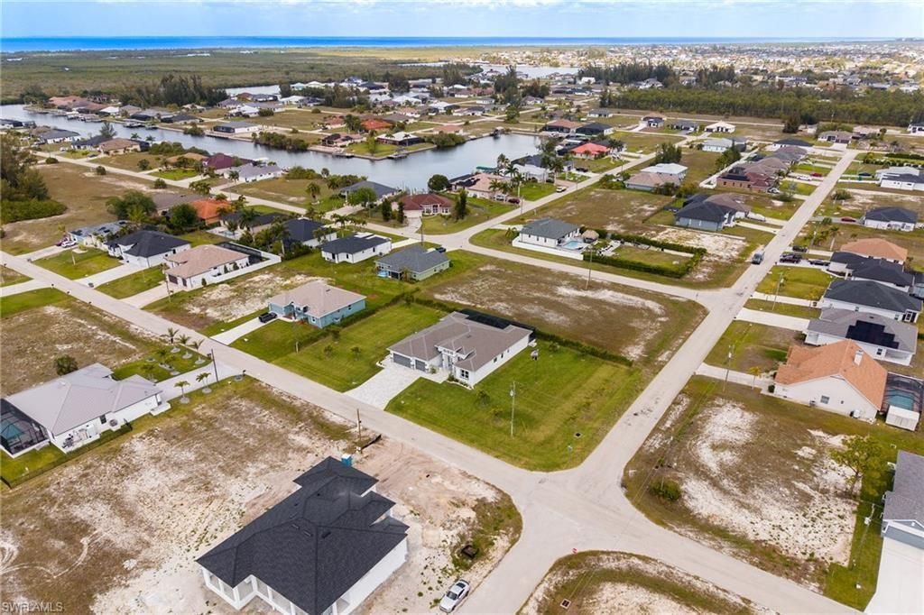 4105 NW 20th St, Cape Coral, FL 33993 Photo
