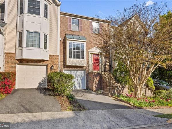 6897 KERRYWOOD CIRCLE, CENTREVILLE, VA 20121