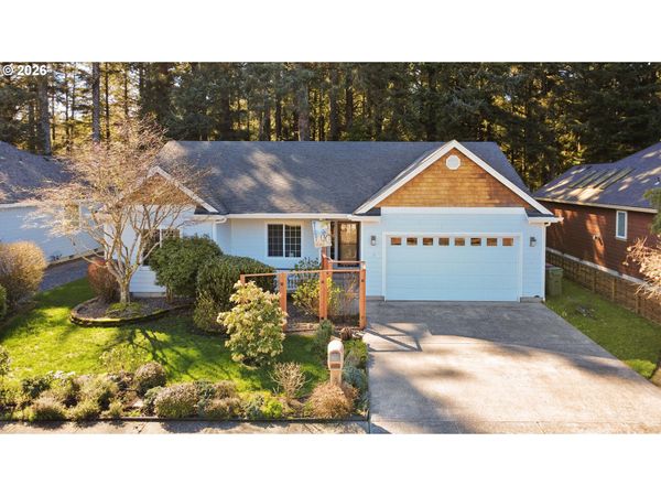 1176 NAUTICAL DR, Hammond, OR 97121