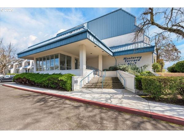 8717 SE MONTEREY AVE, Unit 304, Happy Valley, OR 97086