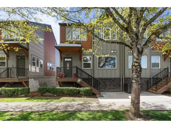 16823 CHAMPION WAY, Sandy, OR 97055