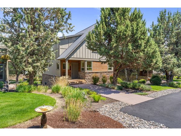 224 VOLUNTEER PARK LN, Redmond, OR 97756