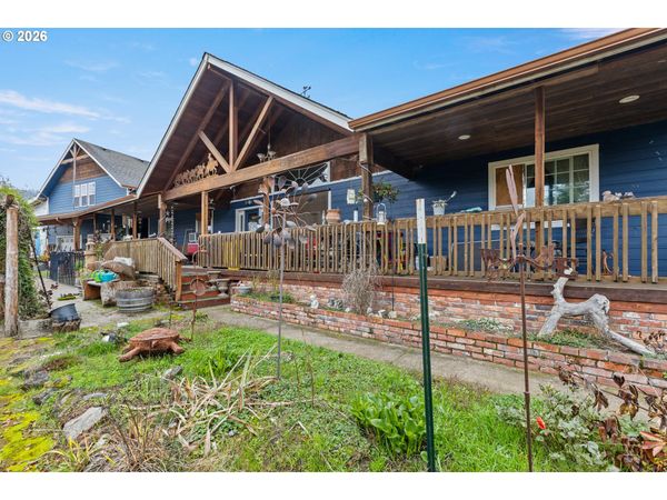1907 W DUKE RD, Sutherlin, OR 97479