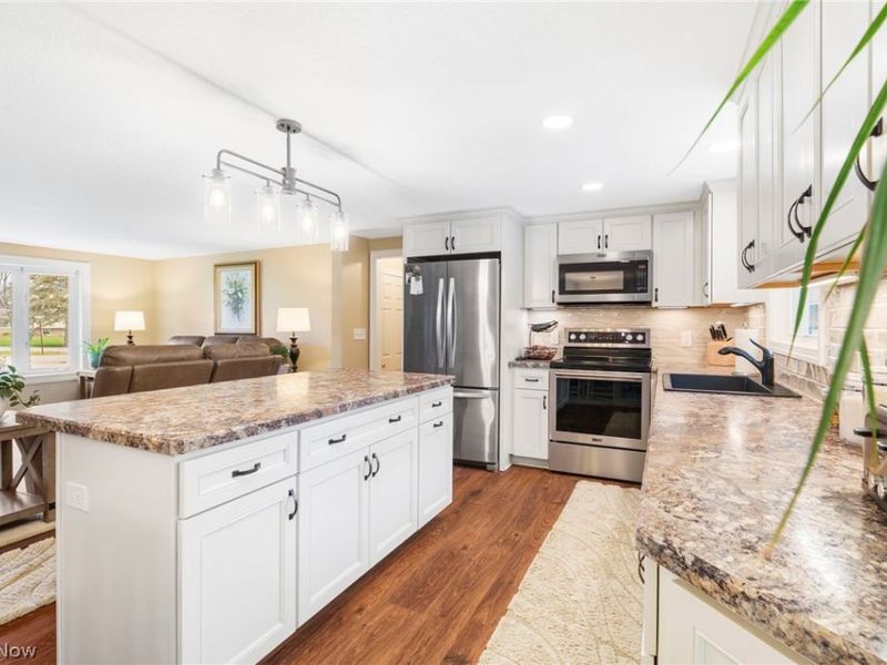 1919 Humbert Road NW, North Canton, OH 44720 Photo 10