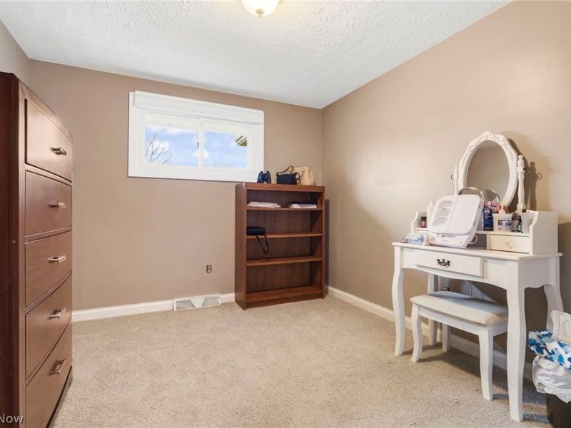 1919 Humbert Road NW, North Canton, OH 44720 Photo 15