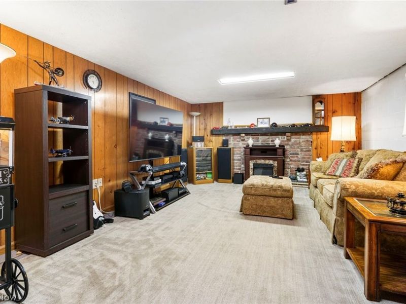 1919 Humbert Road NW, North Canton, OH 44720 Photo 17