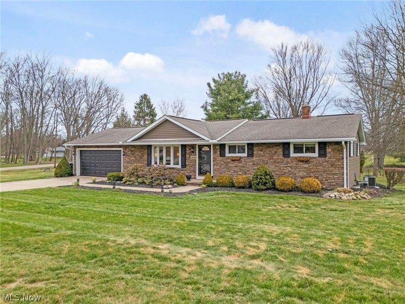 1919 Humbert Road NW, North Canton, OH 44720 Photo 3