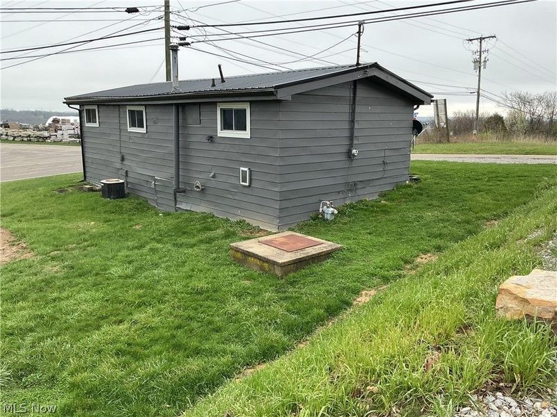 4595 Boggs Road, Zanesville, OH 43701 Photo 2