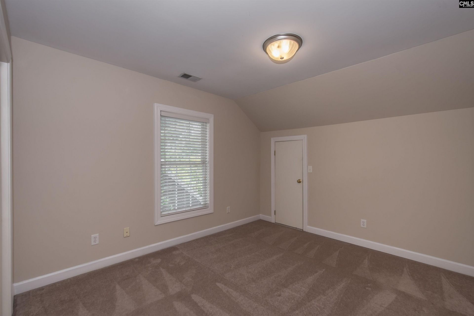 221 Sandstone Road  Photo 20