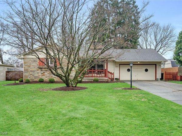 3423 Tall Oaks Lane, Austintown, OH 44511