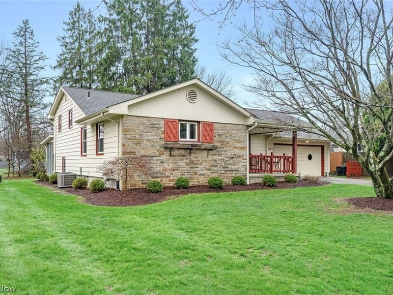 3423 Tall Oaks Lane, Austintown, OH 44511 Photo 4