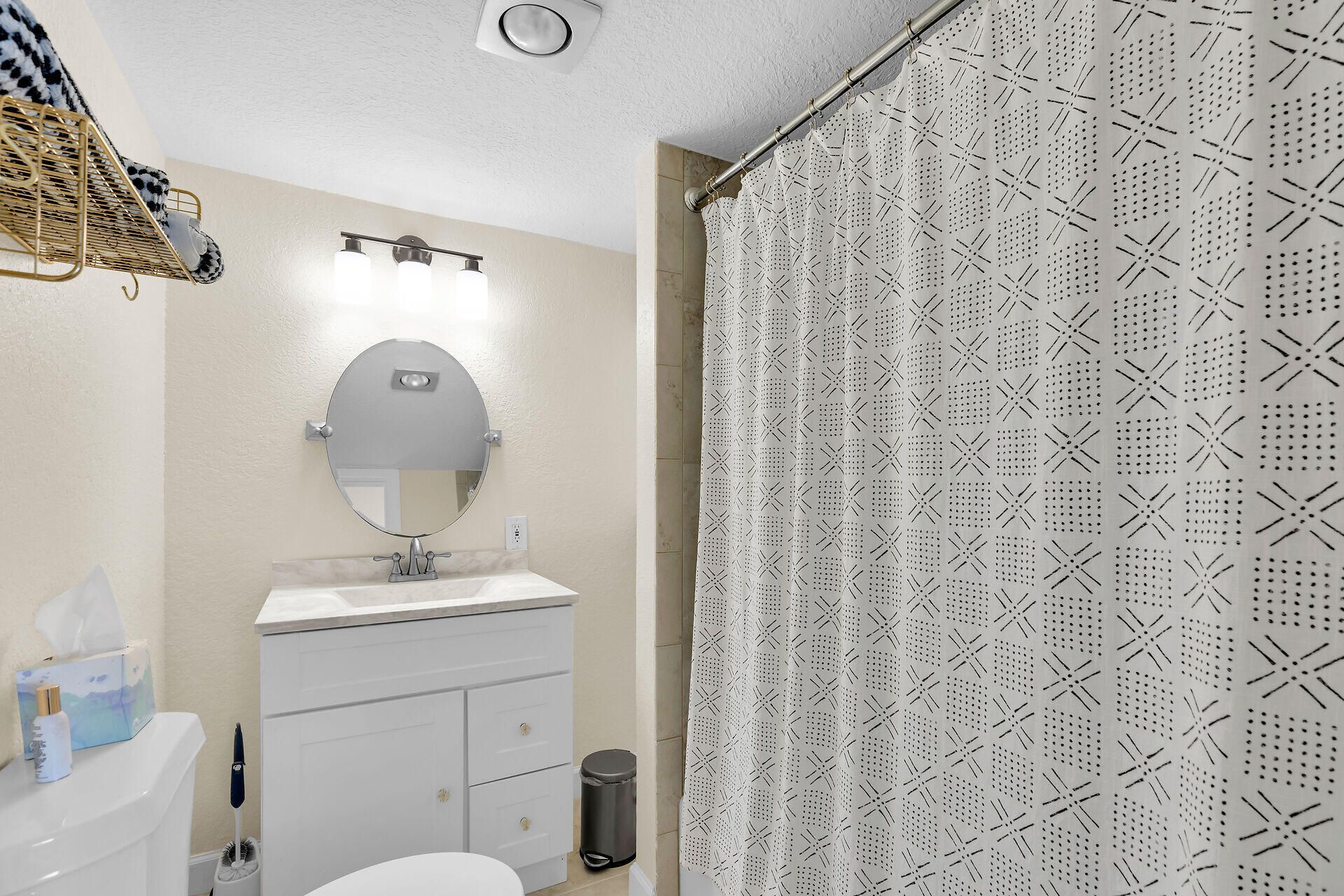 389 N Anglers Drive, Unit APT 107, Marathon, FL 33050 Photo