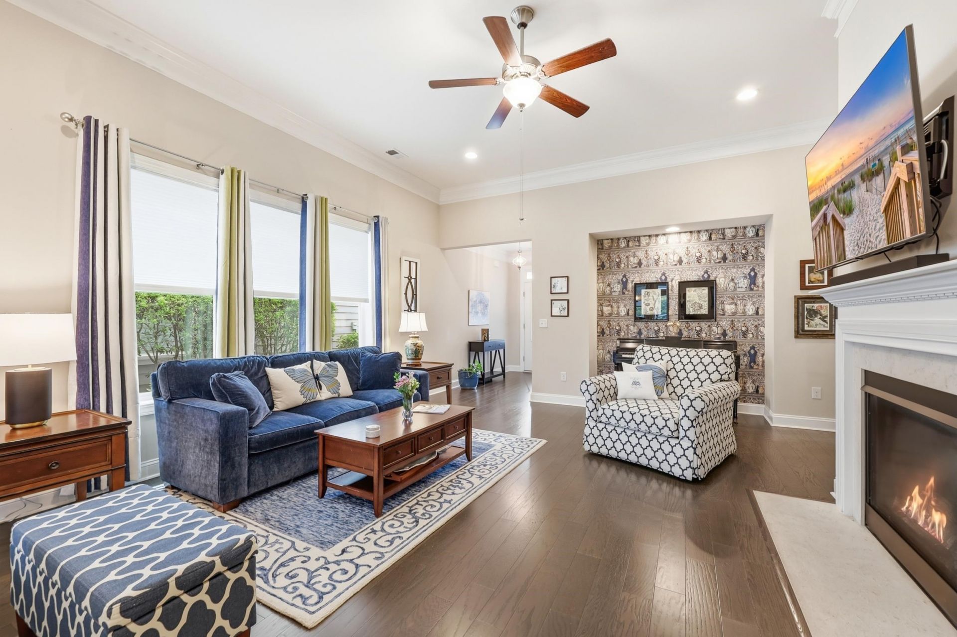 1744 Suncrest Dr. Photo 11