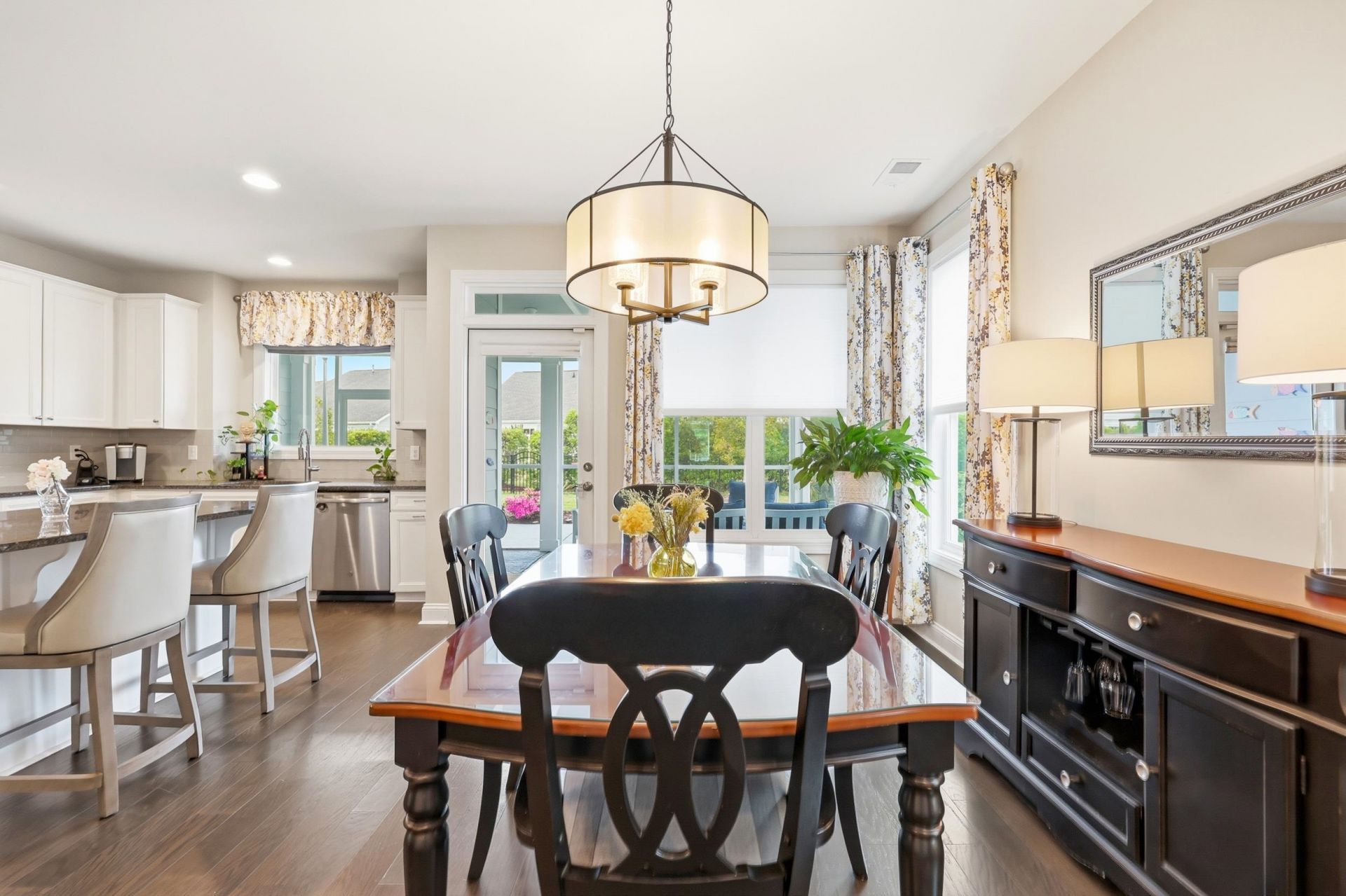 1744 Suncrest Dr. Photo 13