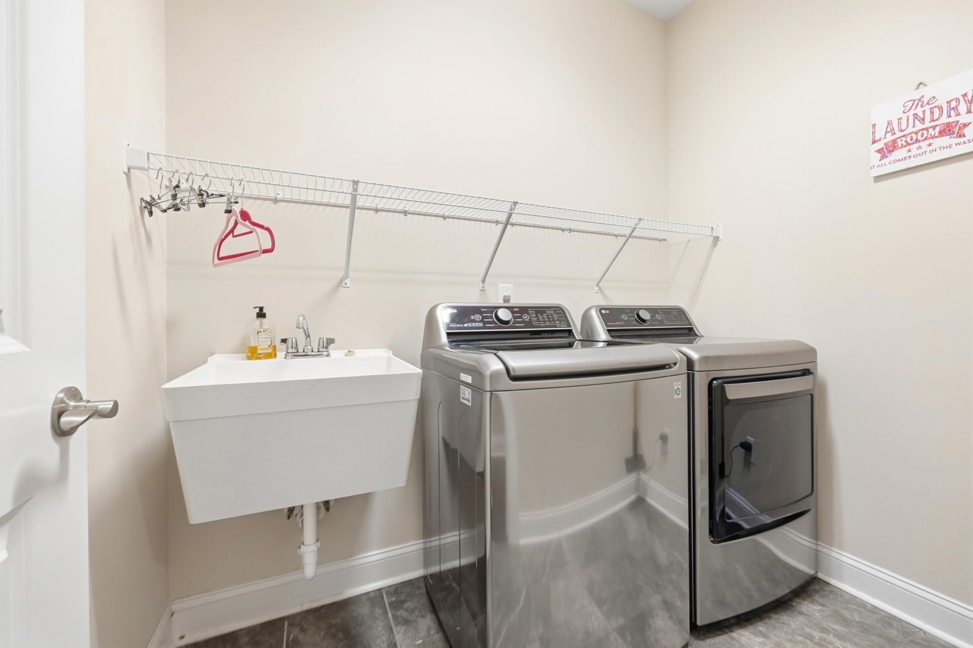 1744 Suncrest Dr. Photo 18