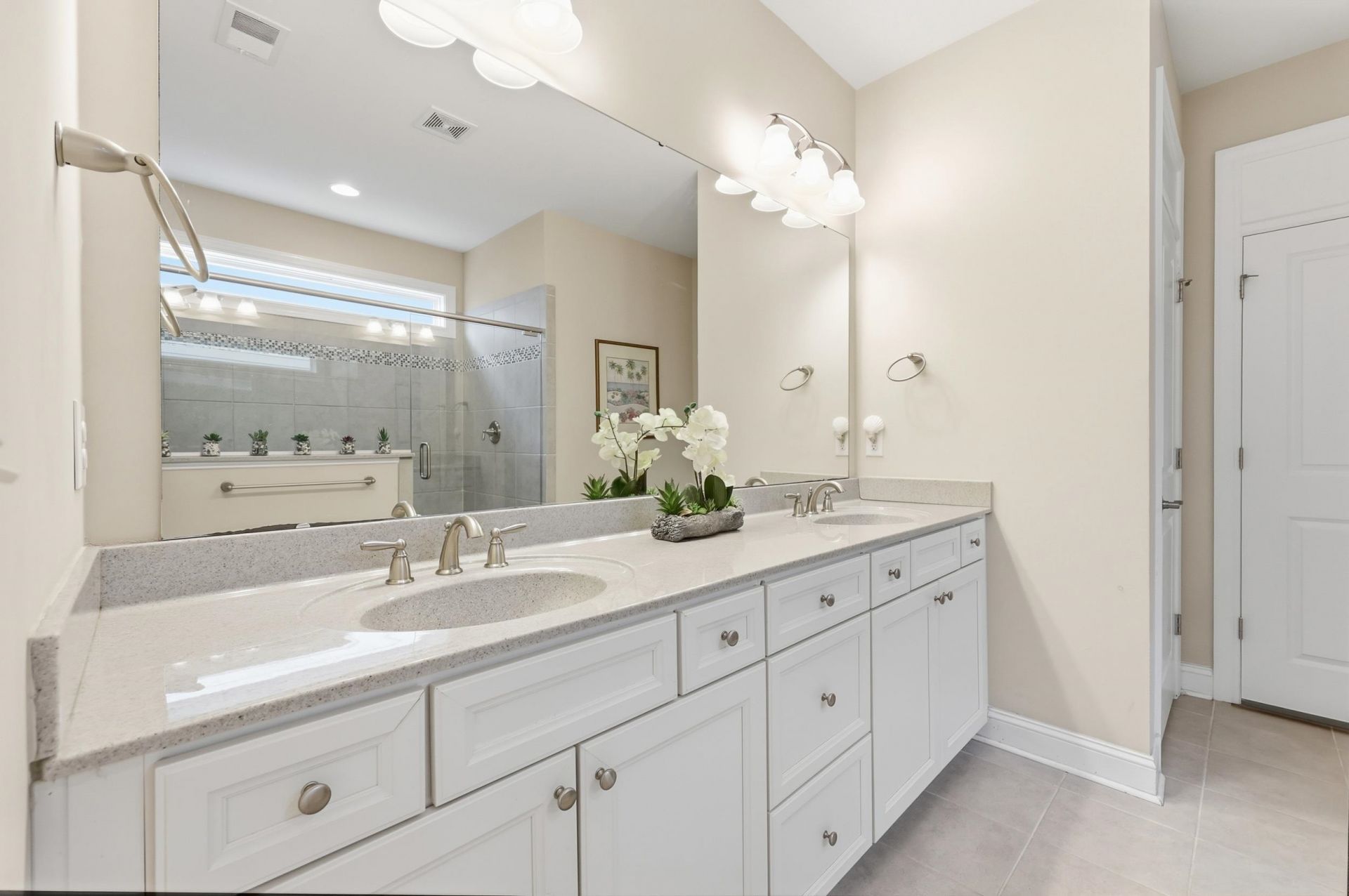 1744 Suncrest Dr. Photo 23