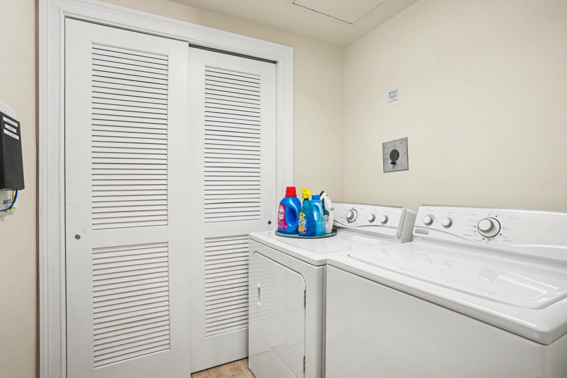 2180 Waterview Dr. Photo 13