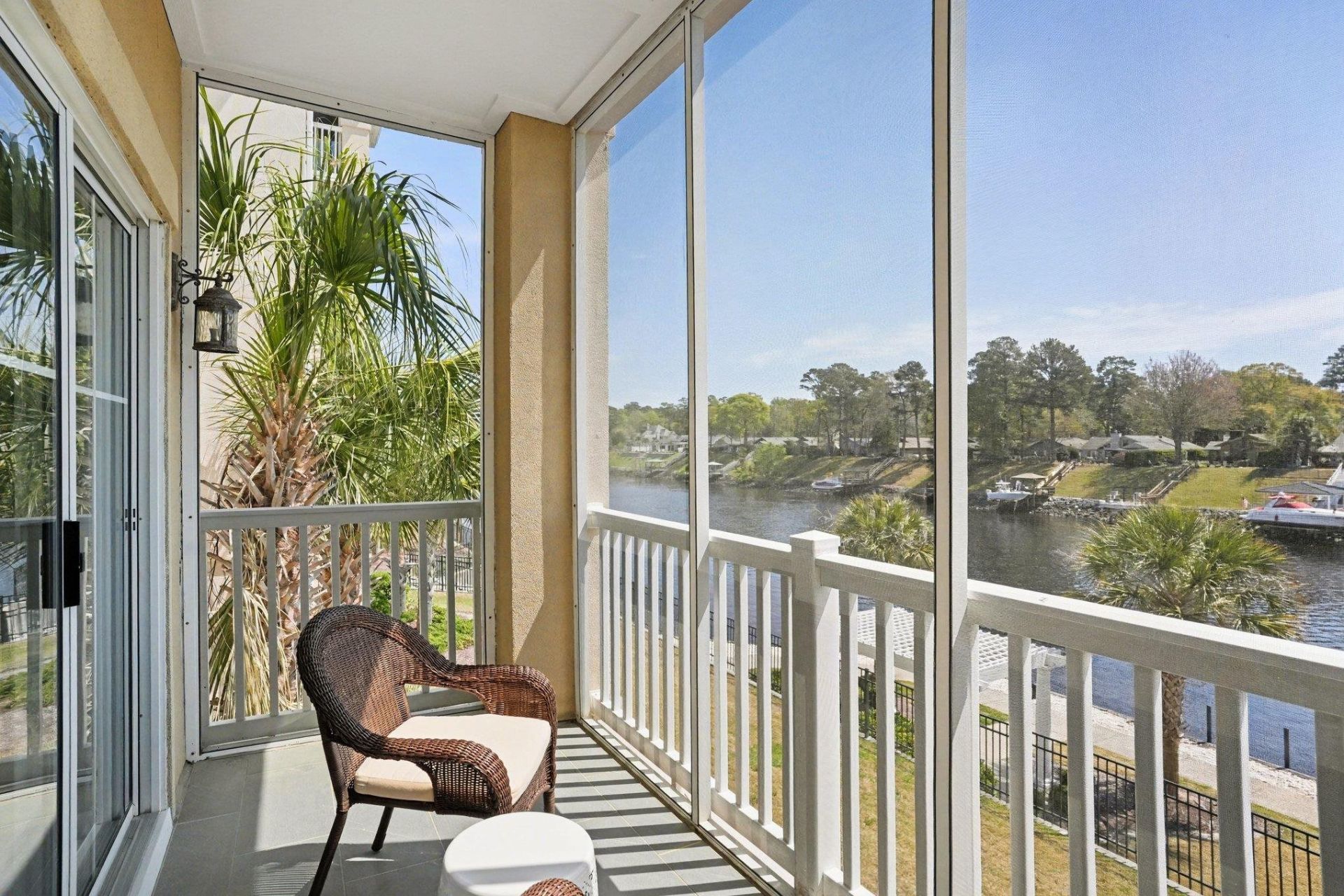 2180 Waterview Dr. Photo 24