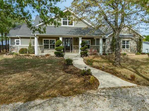 299 Briar Creek Lane, Bowie, TX 76230