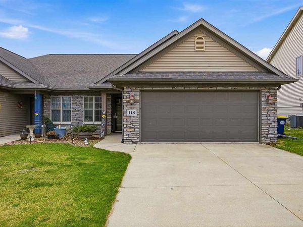 118 Bailey Park Rd, Williamsburg, IA 52361