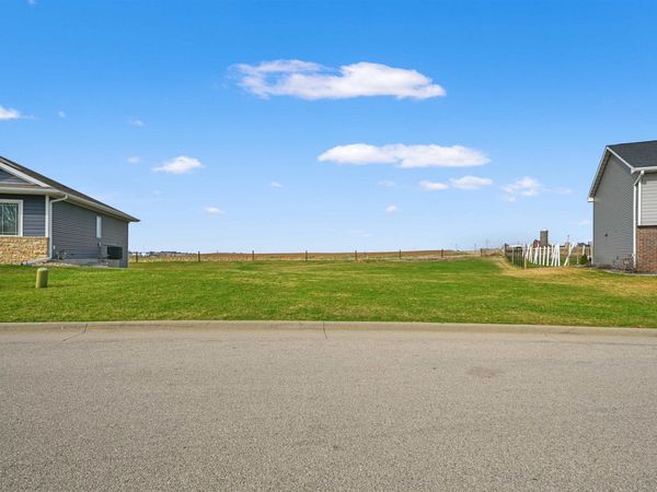 Lot 75 Shrewsbury Lane, Dubuque, IA 52003