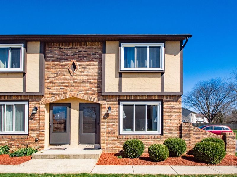 7720-7726 Scofield Court, Dublin, OH 43016 Photo 3