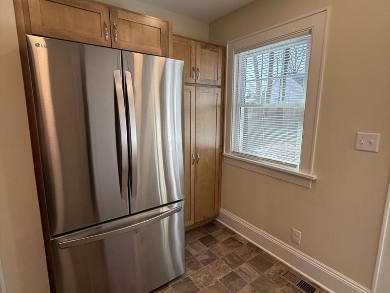 324 E Main Street , Lancaster, OH 43130 Photo 6