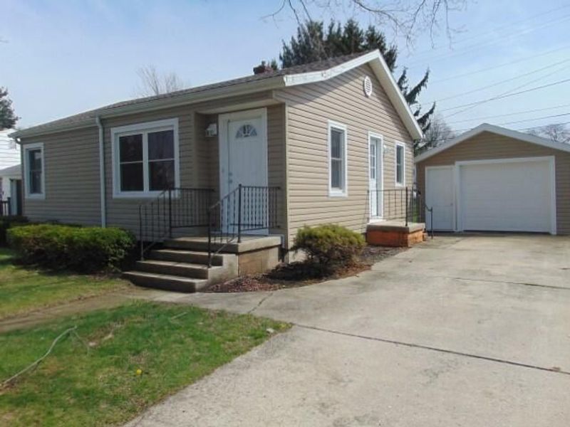 110 Ohio Street, Saint Marys, OH 45885 Photo 3